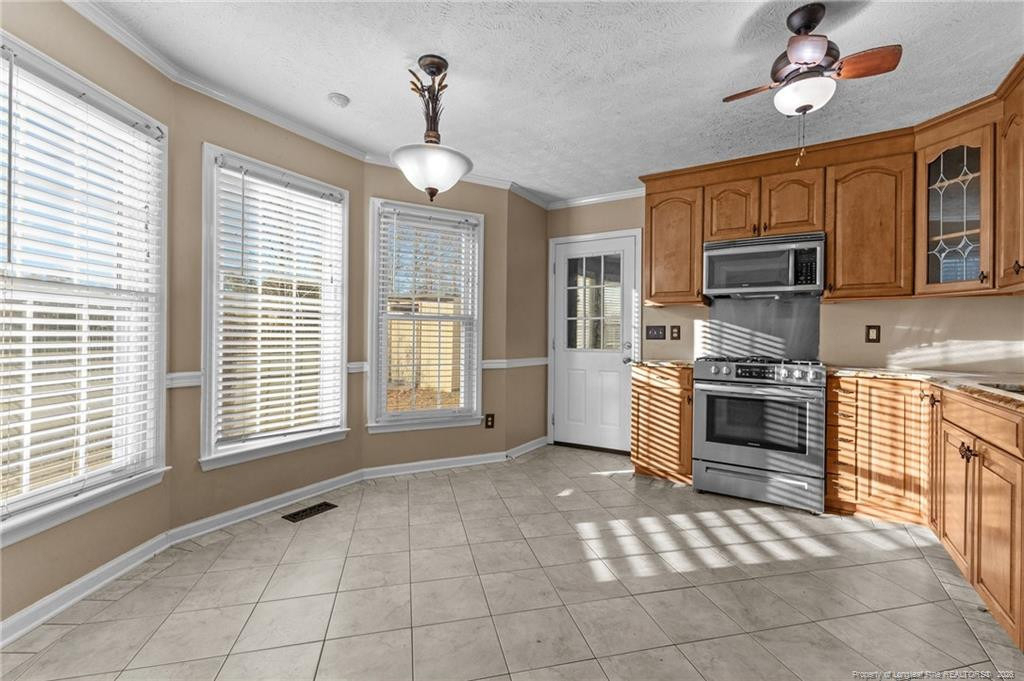 6824 Saint Julian Way - Photo 11