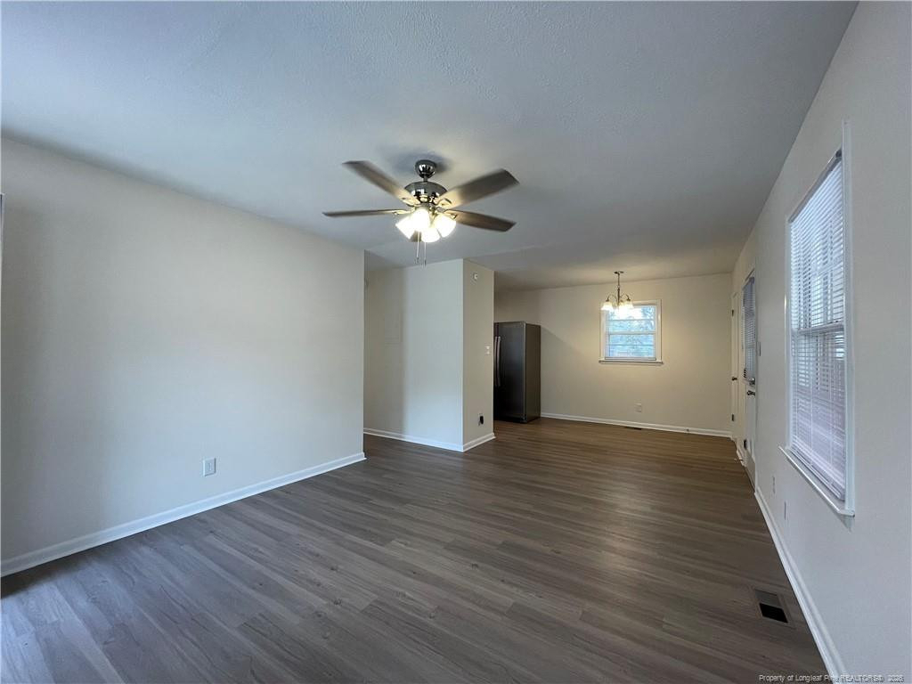 718 Dwain Drive - Photo 3