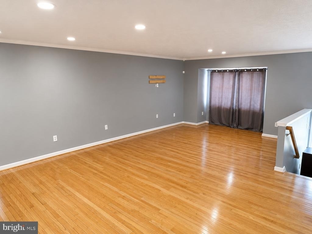 16312 Elkhorn Lane - Photo 4