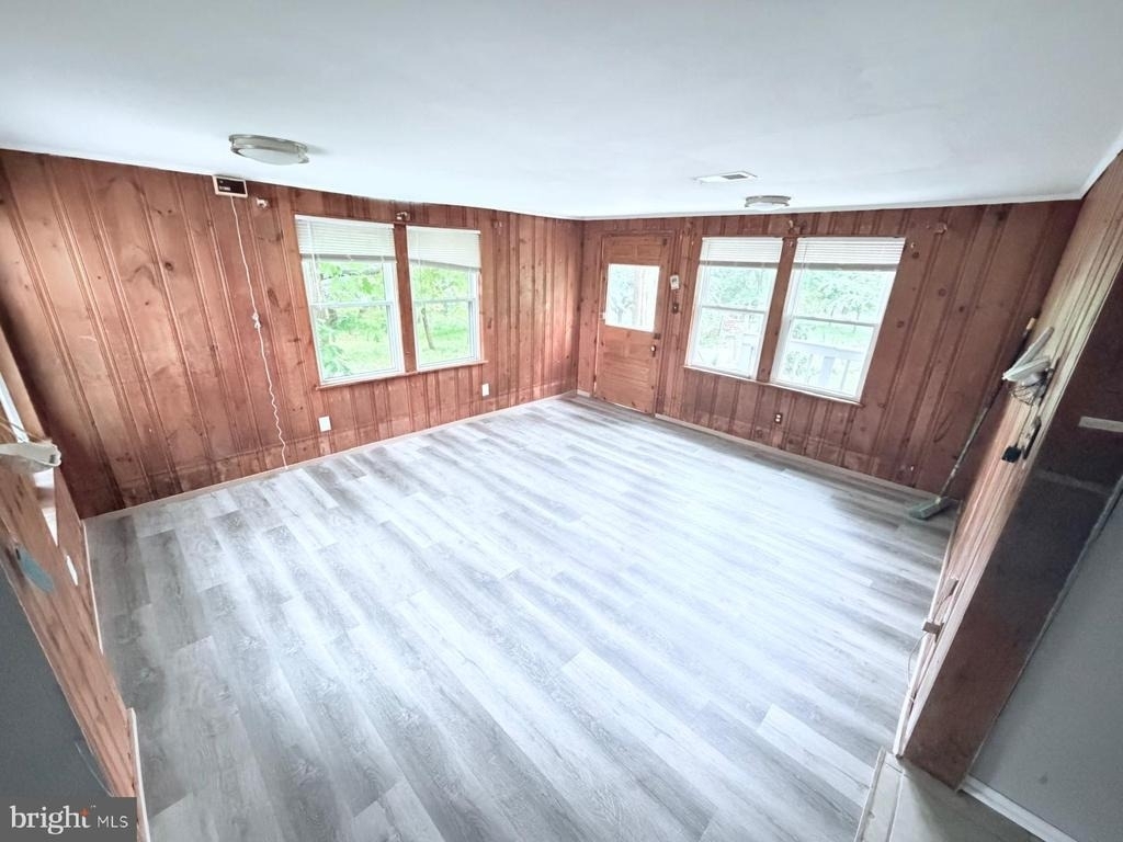 7315 Oxon Hill Road - Photo 2
