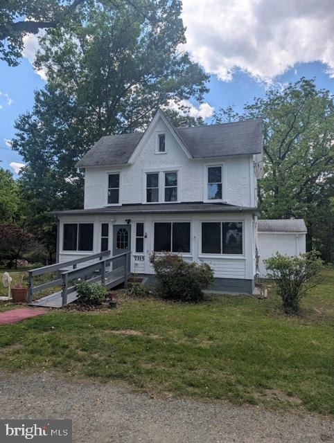 7315 Oxon Hill Road - Photo 0