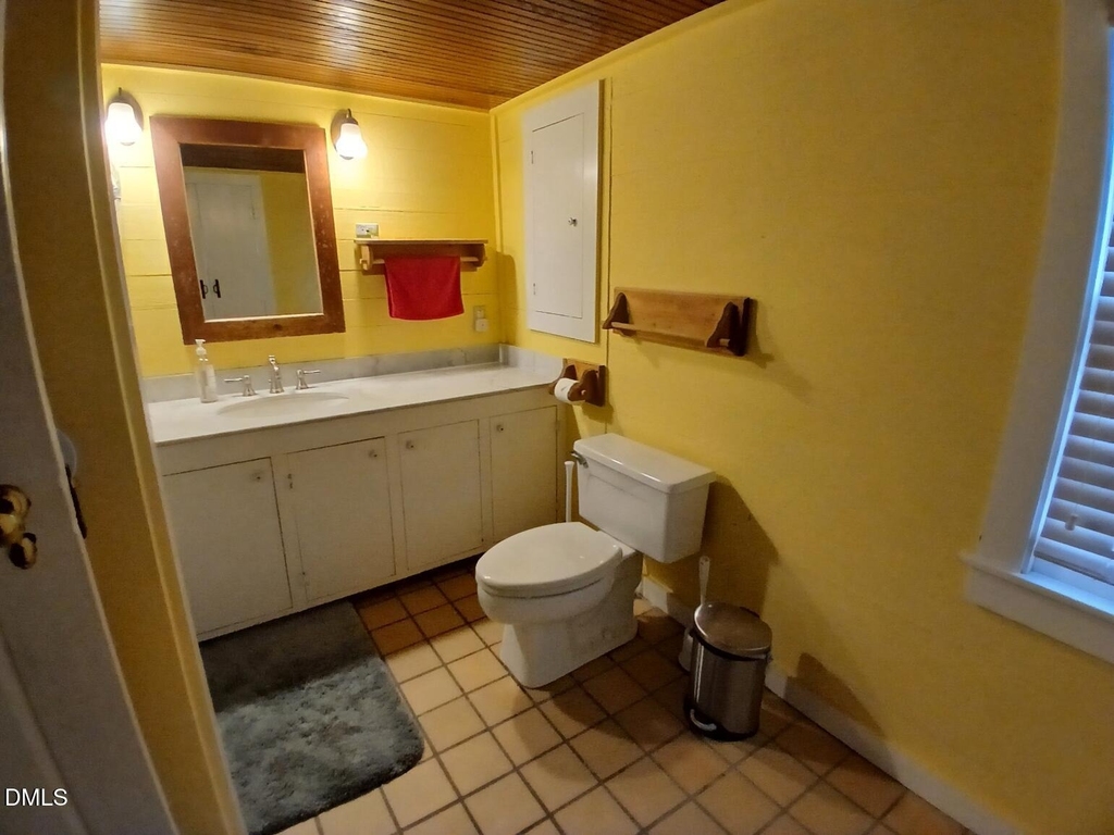 1920 Kelly Road - Photo 15