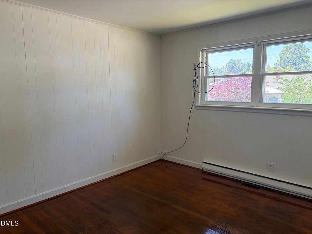 2710 Lawndale Avenue - Photo 6