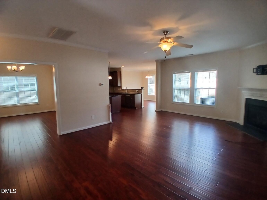 117 Station Drive - Photo 4