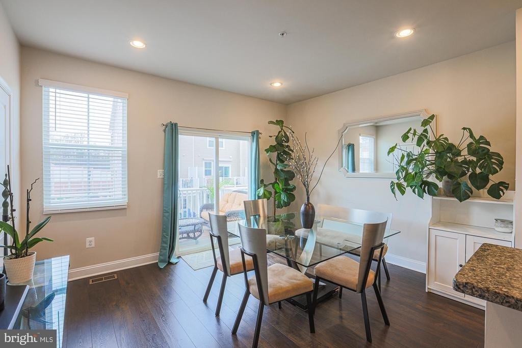 7104 Druce Way - Photo 15