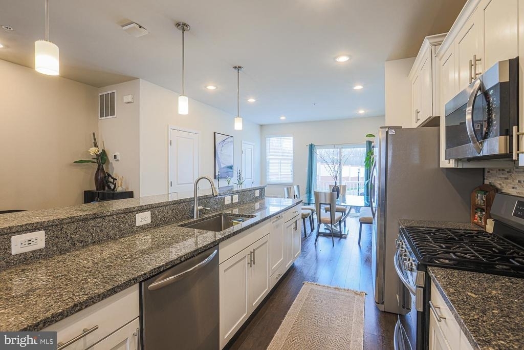 7104 Druce Way - Photo 13