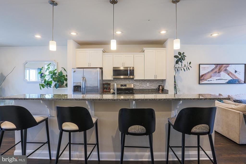 7104 Druce Way - Photo 7