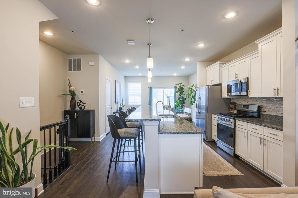 7104 Druce Way - Photo 12