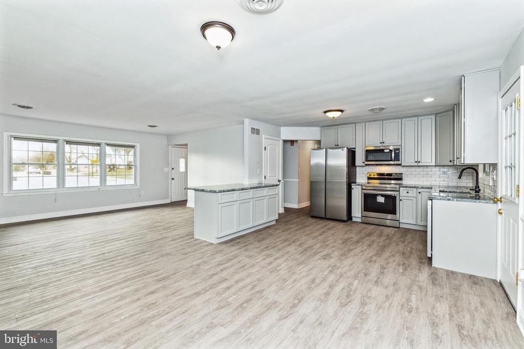 130 Hahn Road - Photo 9