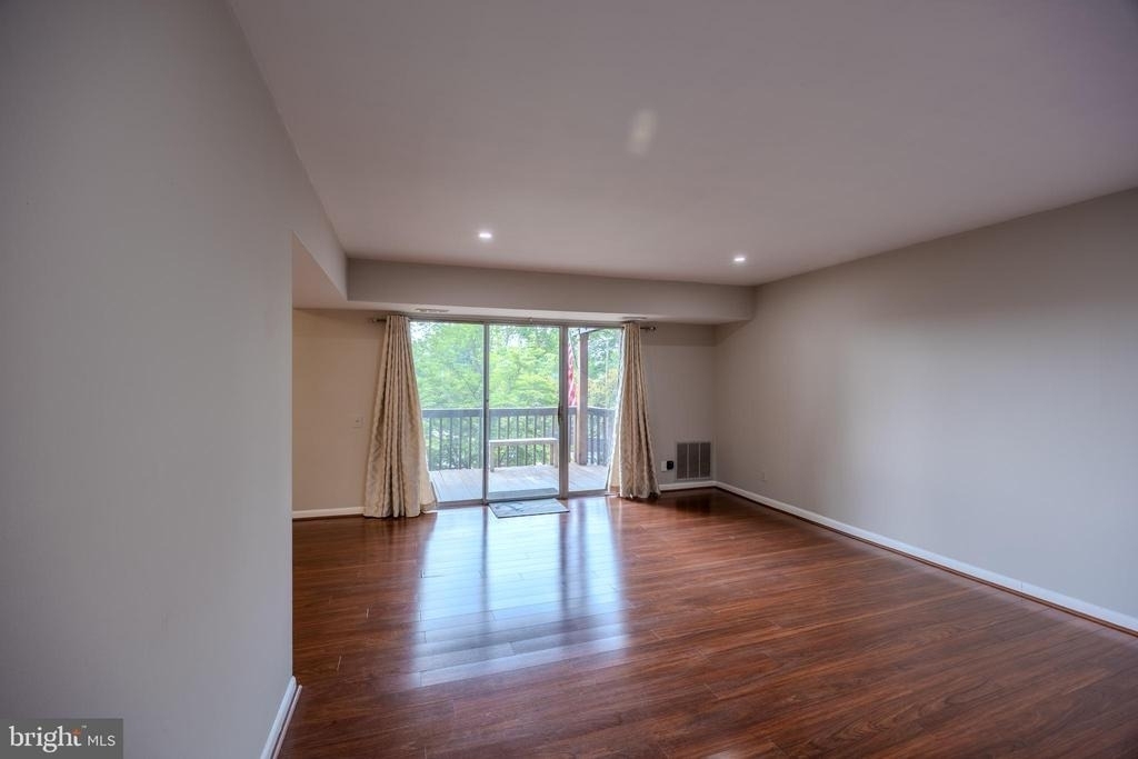 755 Fairview Avenue - Photo 21