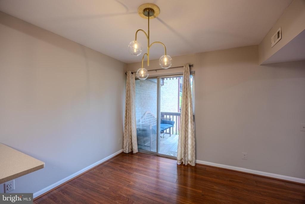 755 Fairview Avenue - Photo 13