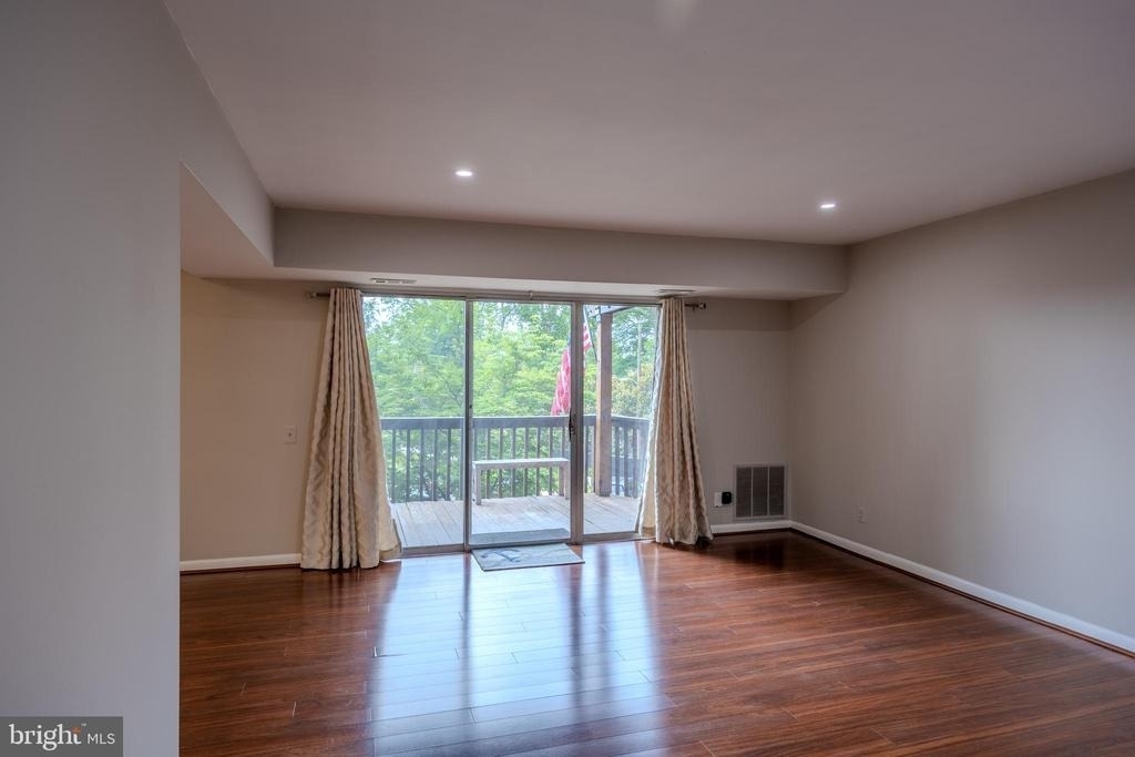 755 Fairview Avenue - Photo 19