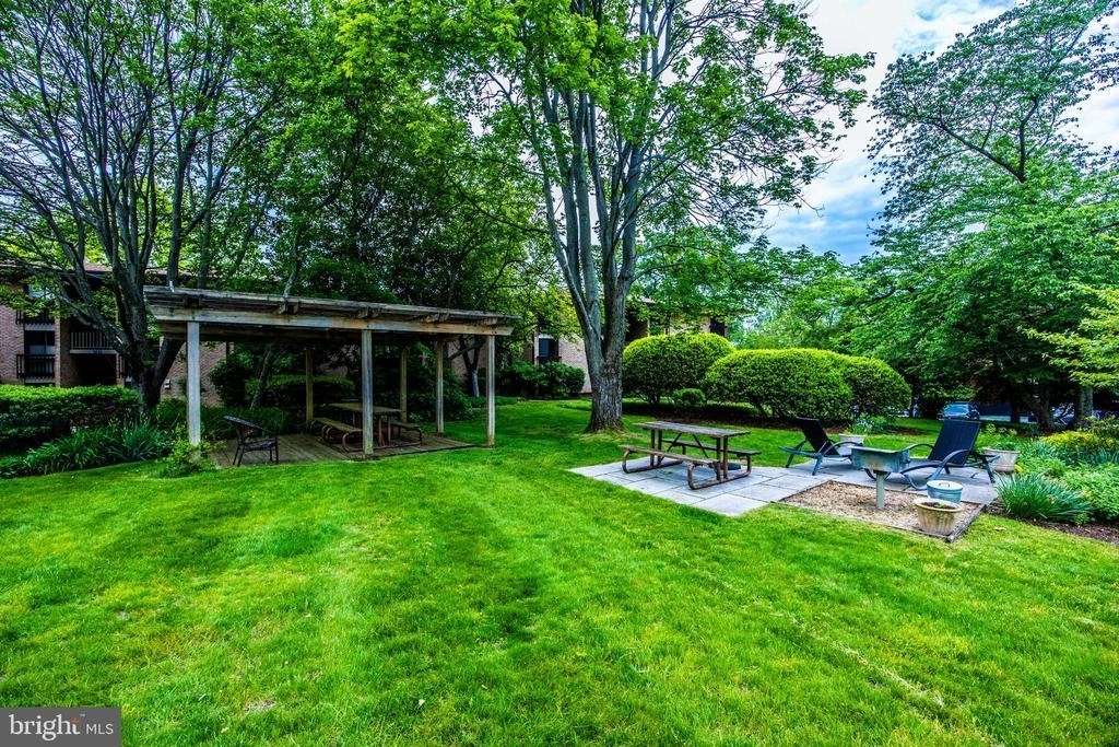 755 Fairview Avenue - Photo 38