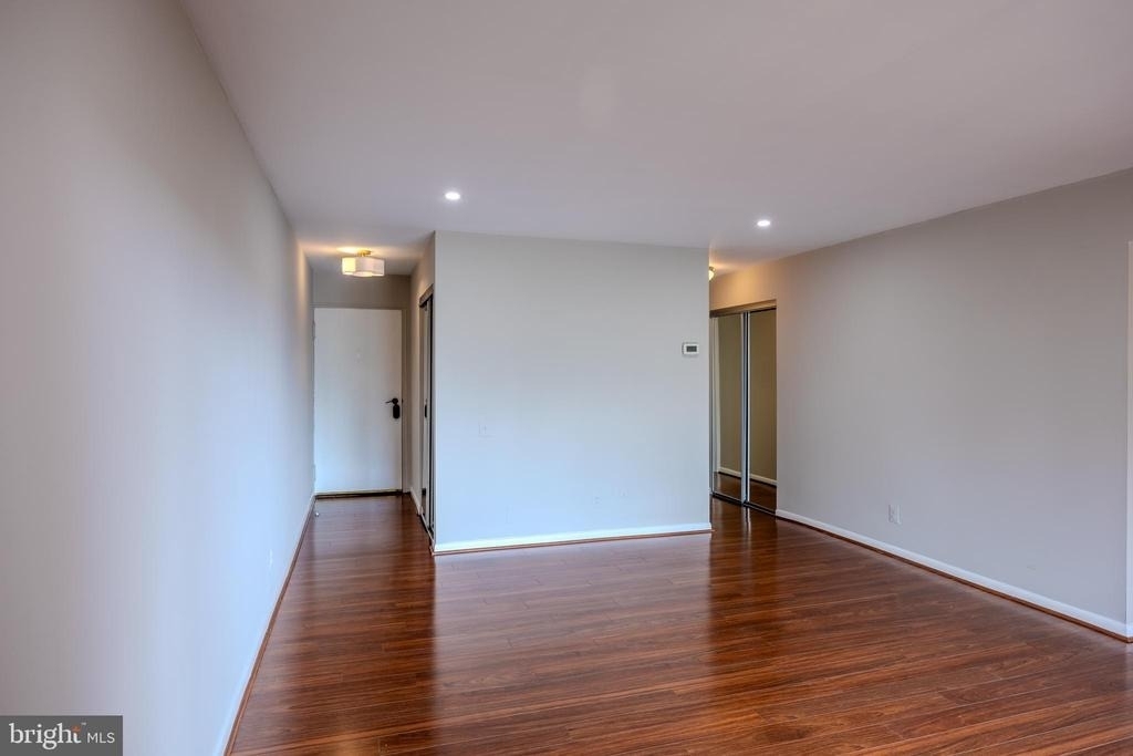 755 Fairview Avenue - Photo 15