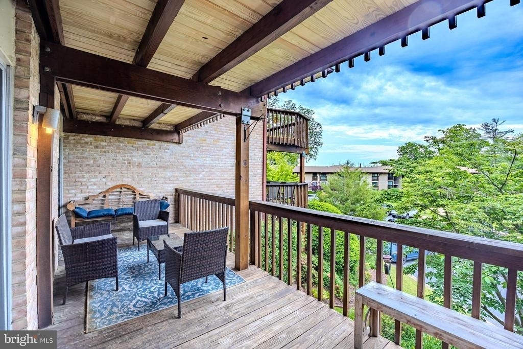 755 Fairview Avenue - Photo 35