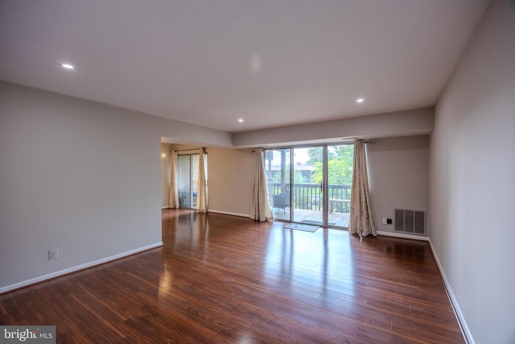 755 Fairview Avenue - Photo 22