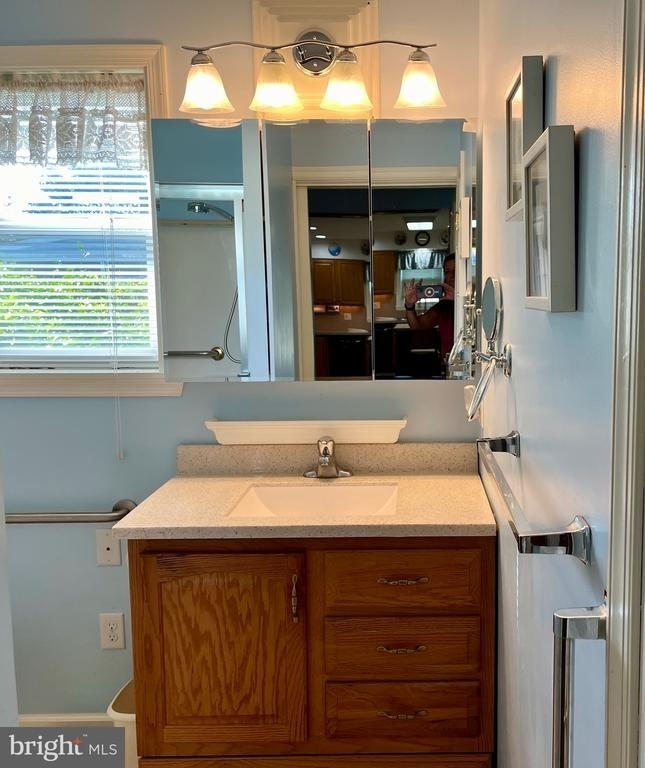 870 Broadfield Dr - Photo 7