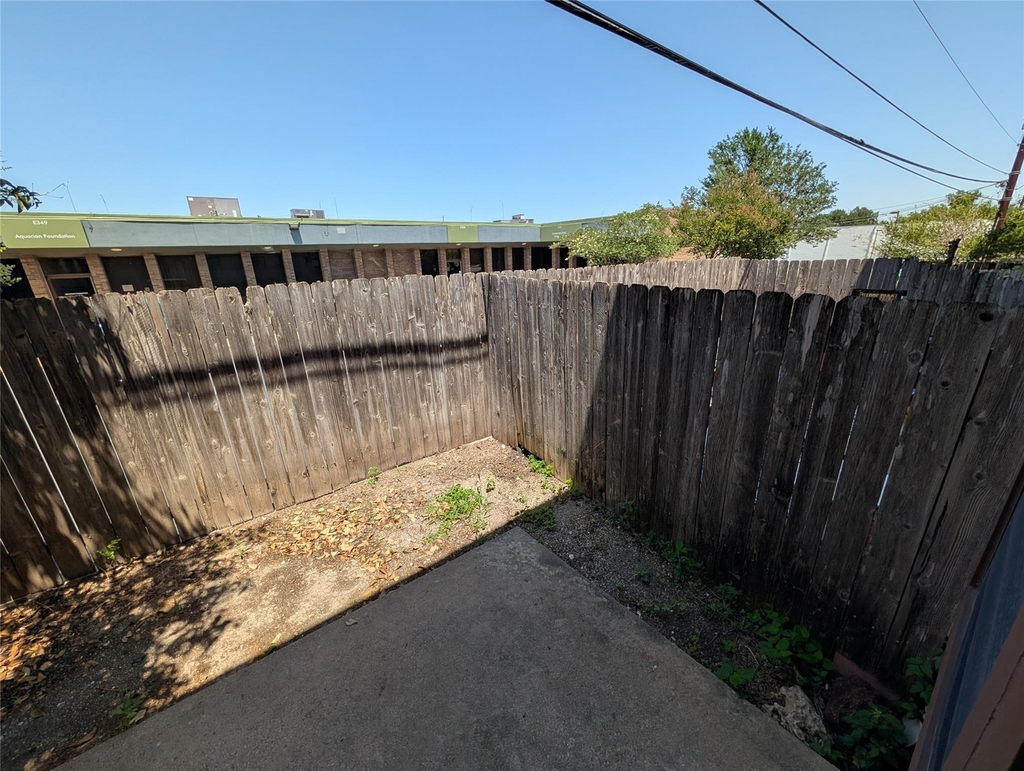 7800 Northcrest Blvd - Photo 28