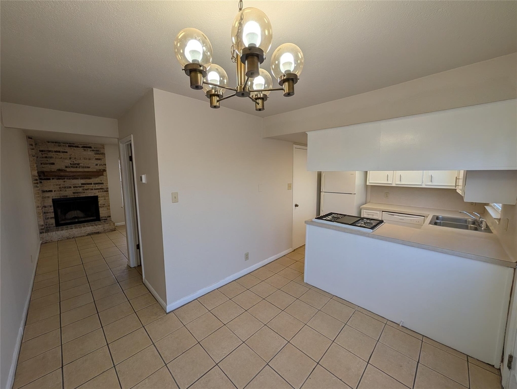 7800 Northcrest Blvd - Photo 7