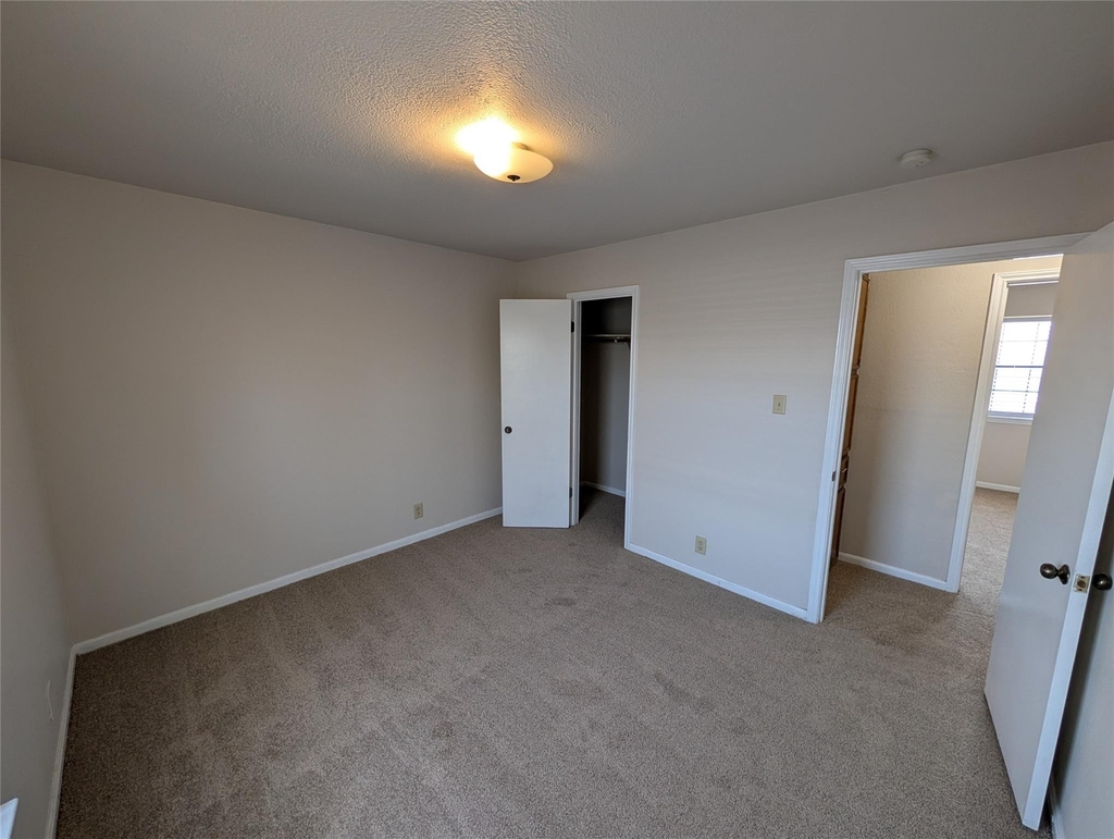 7800 Northcrest Blvd - Photo 17