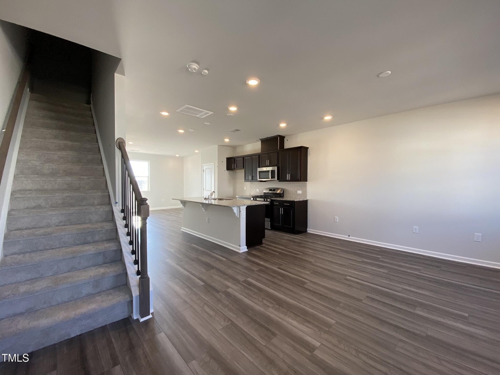 706 Gimari Drive - Photo 10