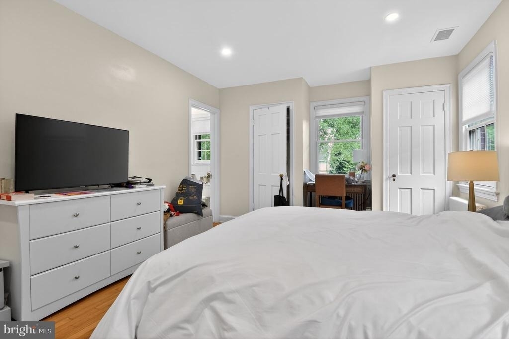 4825 Butterworth Place Nw - Photo 25