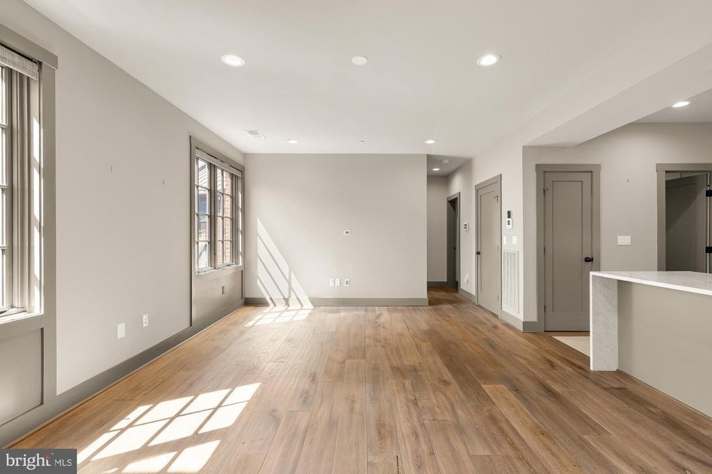 3220 Grace Street Nw - Photo 7