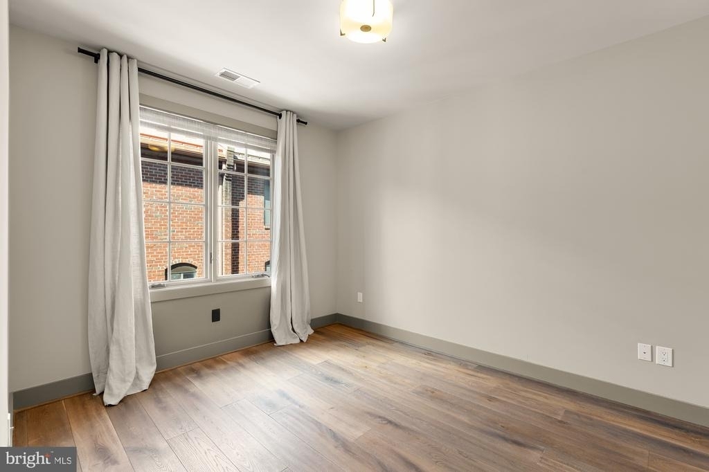 3220 Grace Street Nw - Photo 15