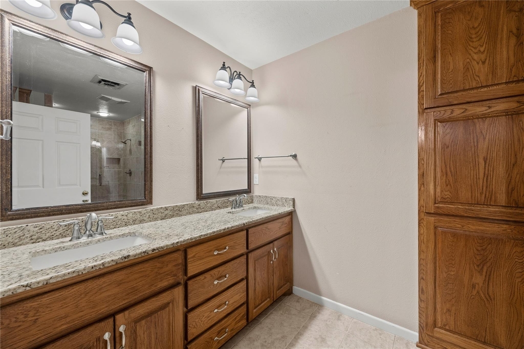 700 Shanklin Rd - Photo 19