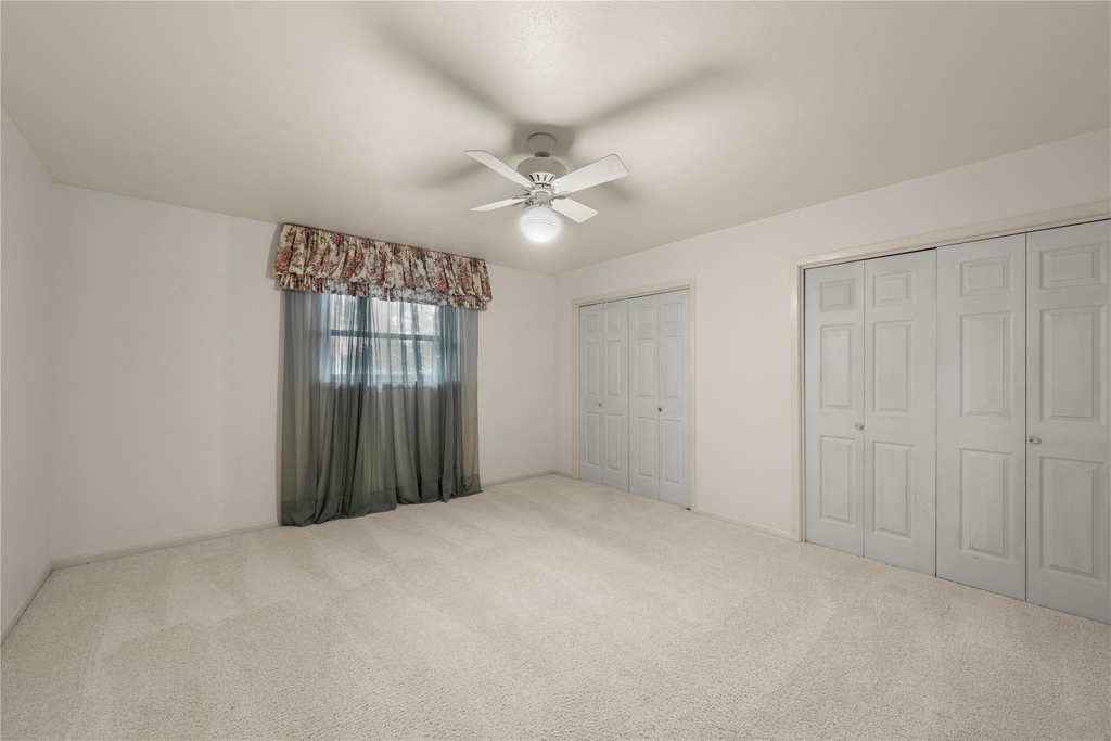 700 Shanklin Rd - Photo 12