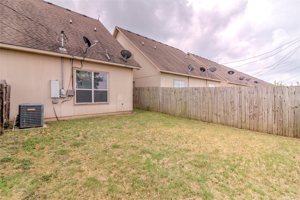 126 Sandstone Dr - Photo 4