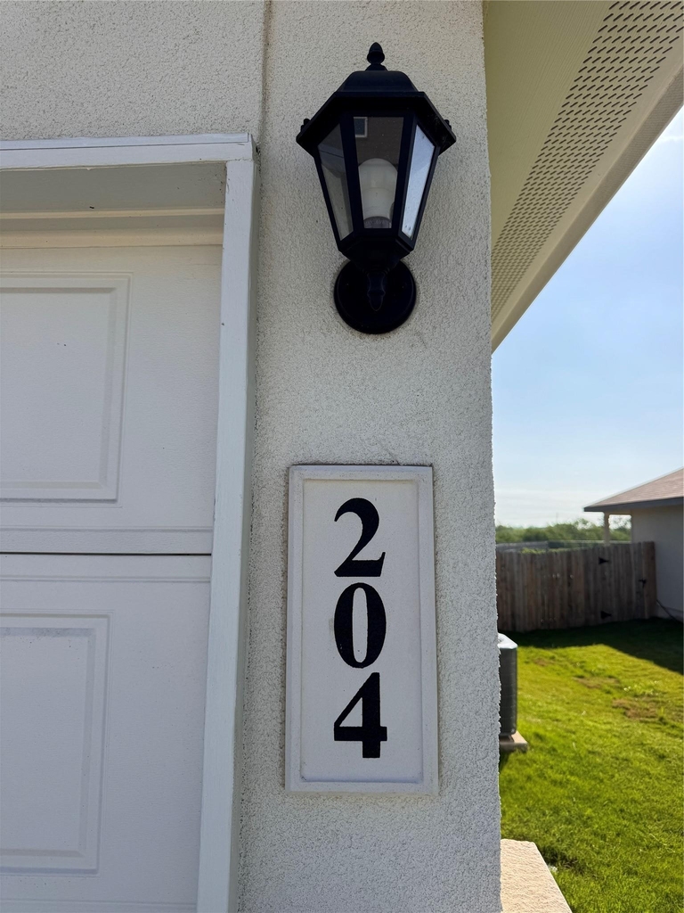 204 Steele Harbor St - Photo 3