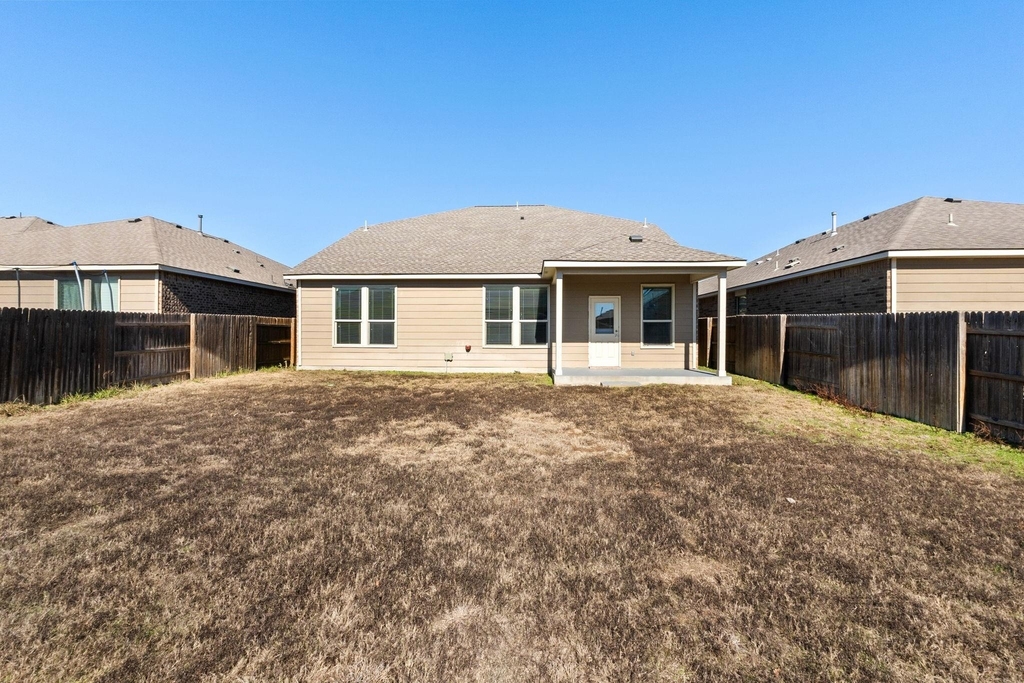 20017 Ploughshores Ln - Photo 32