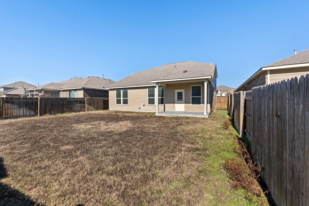 20017 Ploughshores Ln - Photo 35