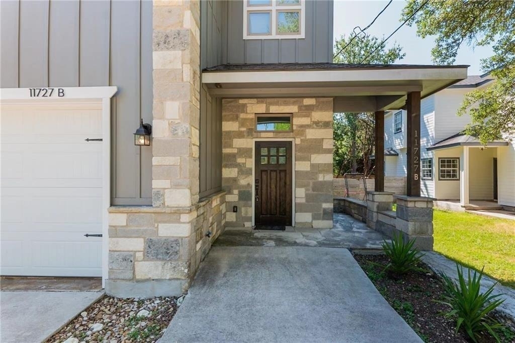 11727 Bell Ave - Photo 2