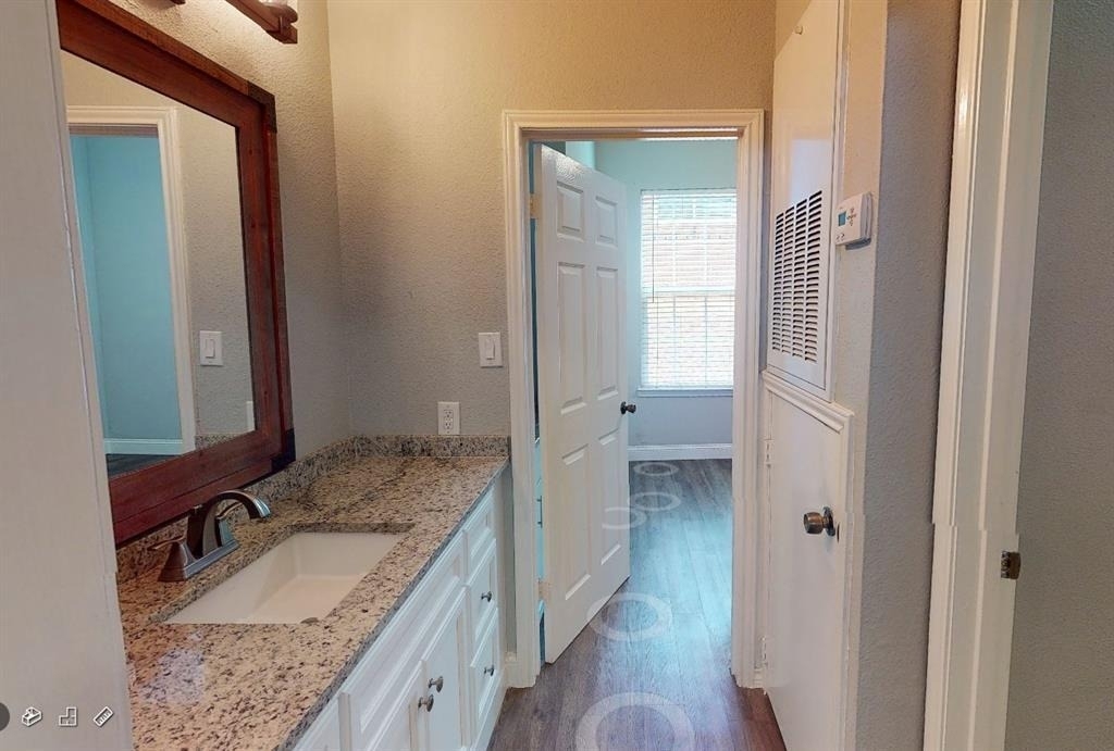 2814 Nueces St - Photo 6