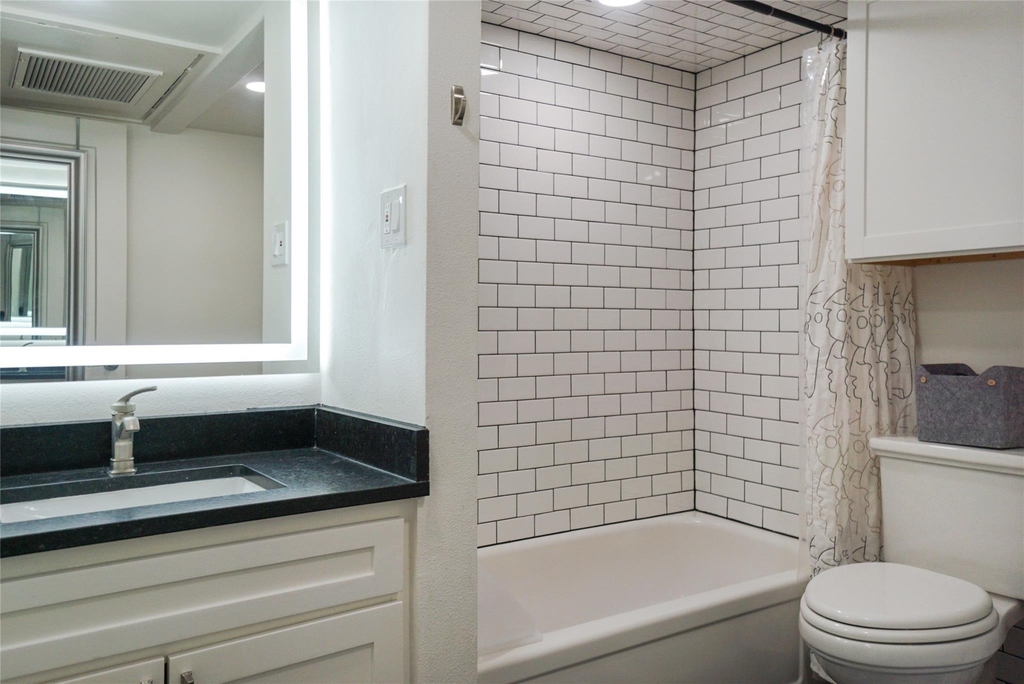1212 Guadalupe St - Photo 9