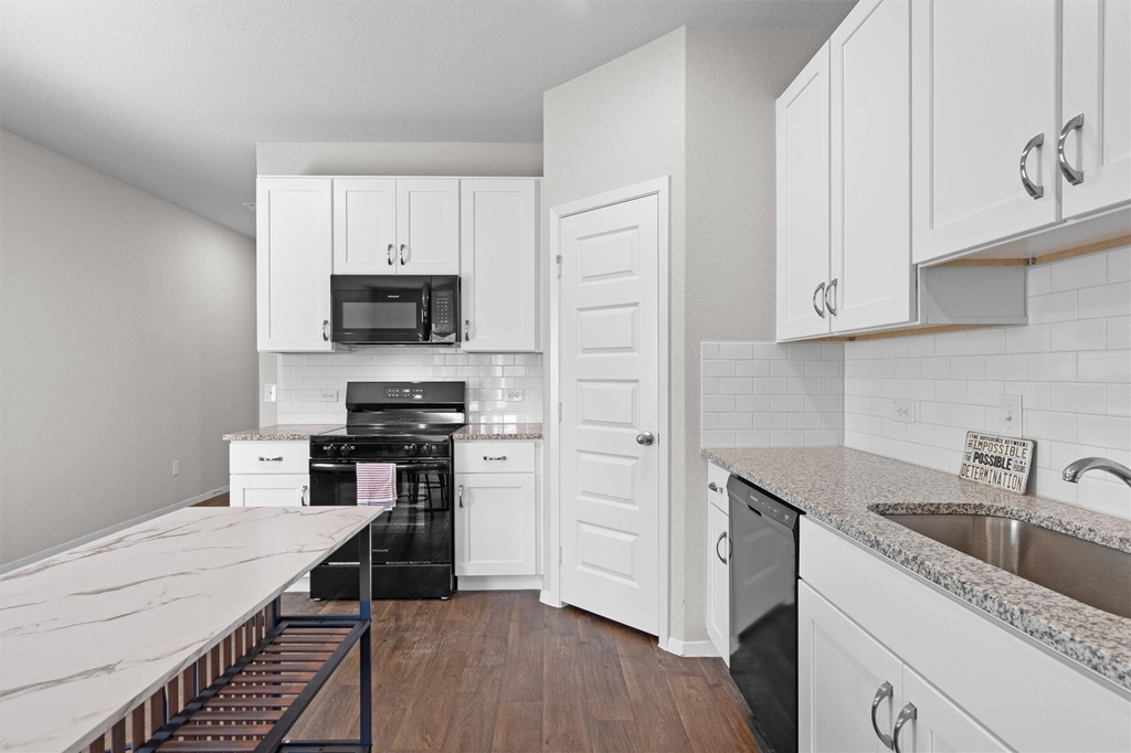 2606 Totley Rd - Photo 6
