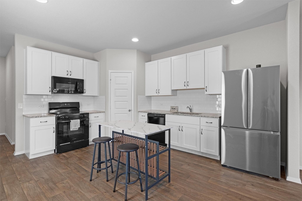 2606 Totley Rd - Photo 4