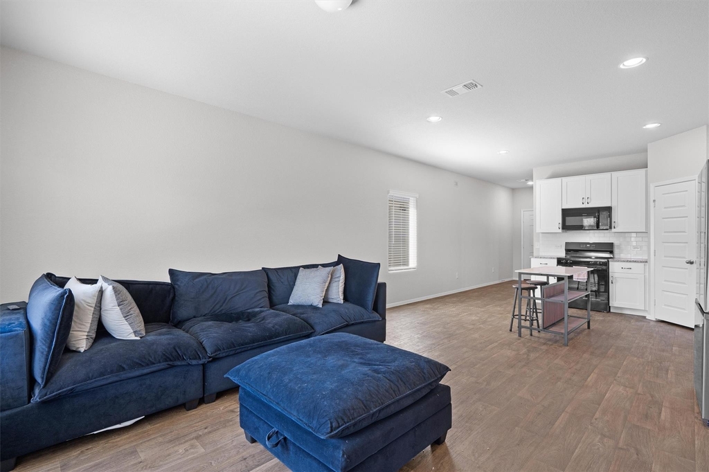 2606 Totley Rd - Photo 9