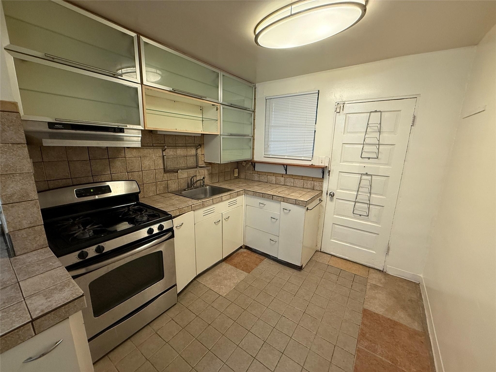 2921 E 12th St - Photo 0