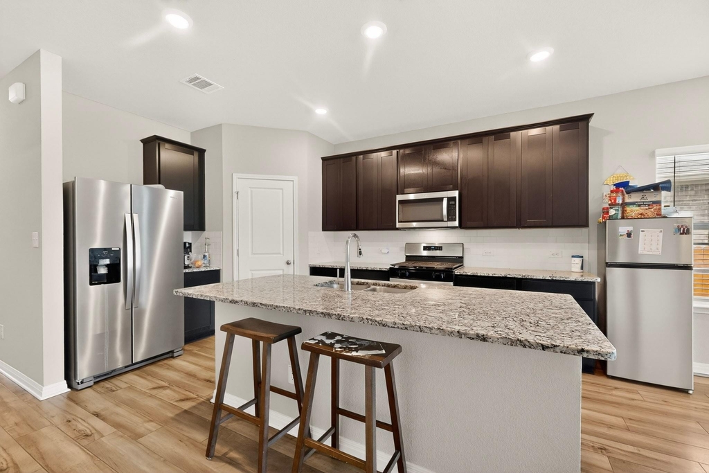 17617 Fairbridge Ln - Photo 8
