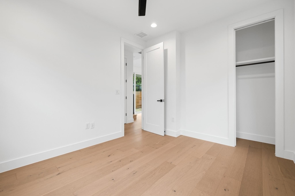 7706 Watson St - Photo 16