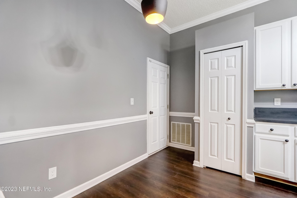 8023 Tuxford Lane - Photo 10