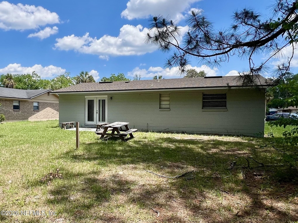 10964 Bacall Road W - Photo 16