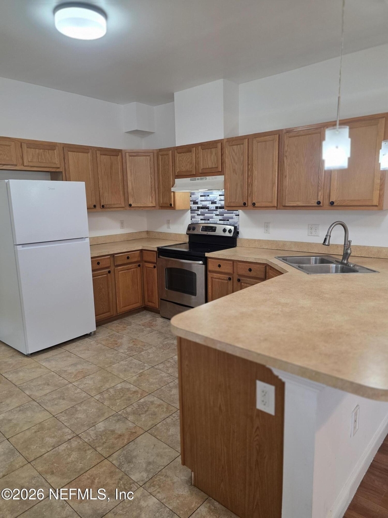 2675 Ernest Street - Photo 11