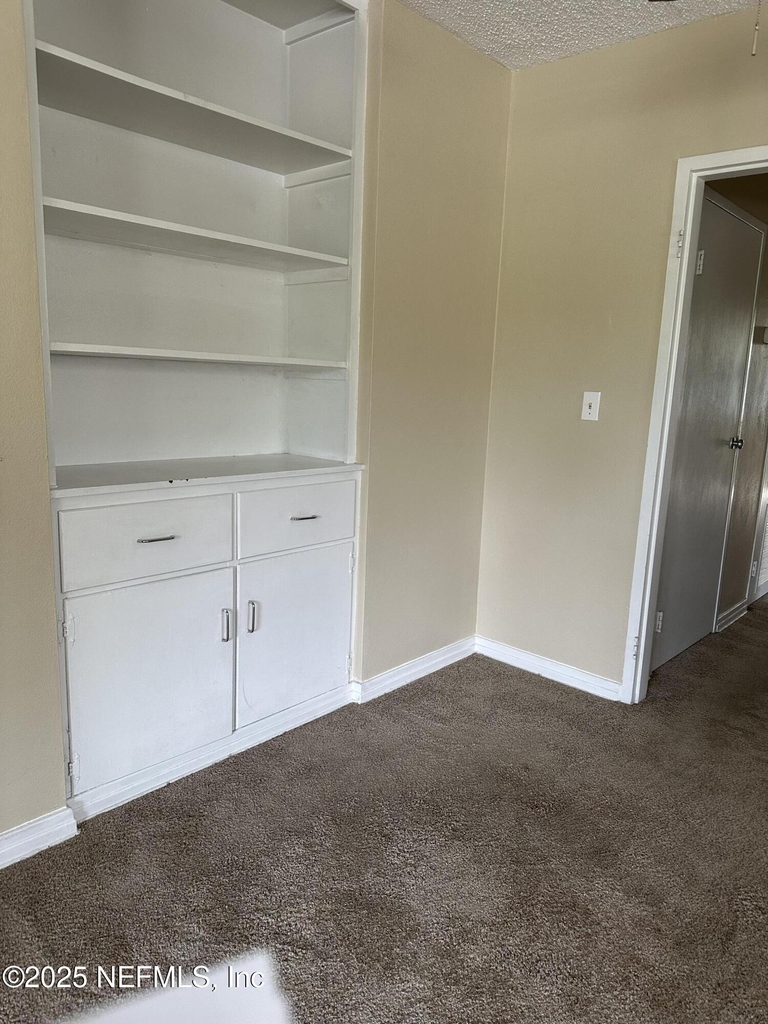 3411 Hendricks Avenue - Photo 4