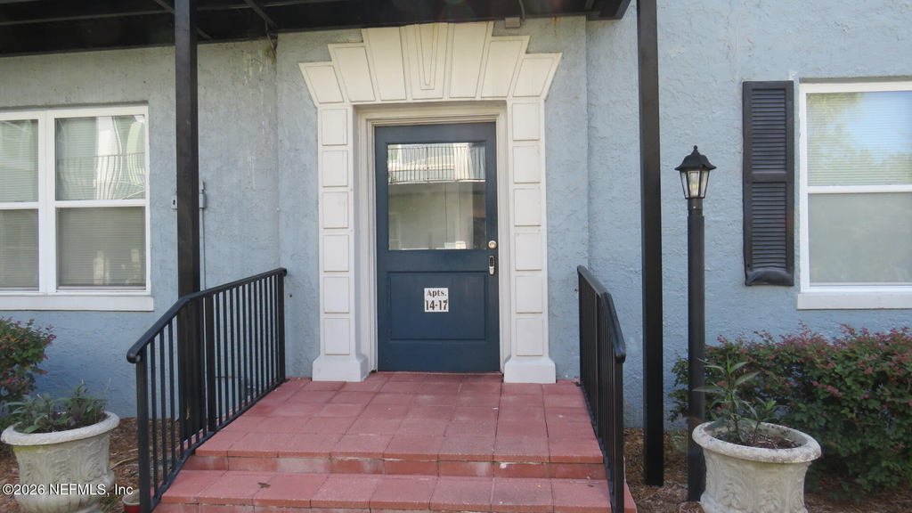 1935 San Marco Boulevard - Photo 2