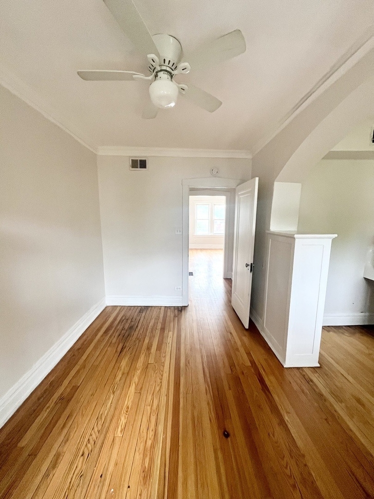 5040 W 21st Place - Photo 4