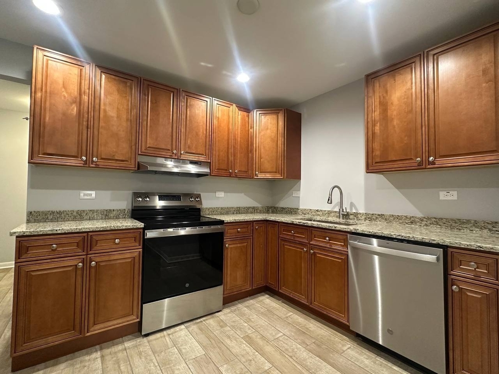 342 E Russell Street - Photo 1